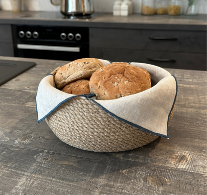 Lille håndlavet jutekurv, bæredygtig og holdbar.