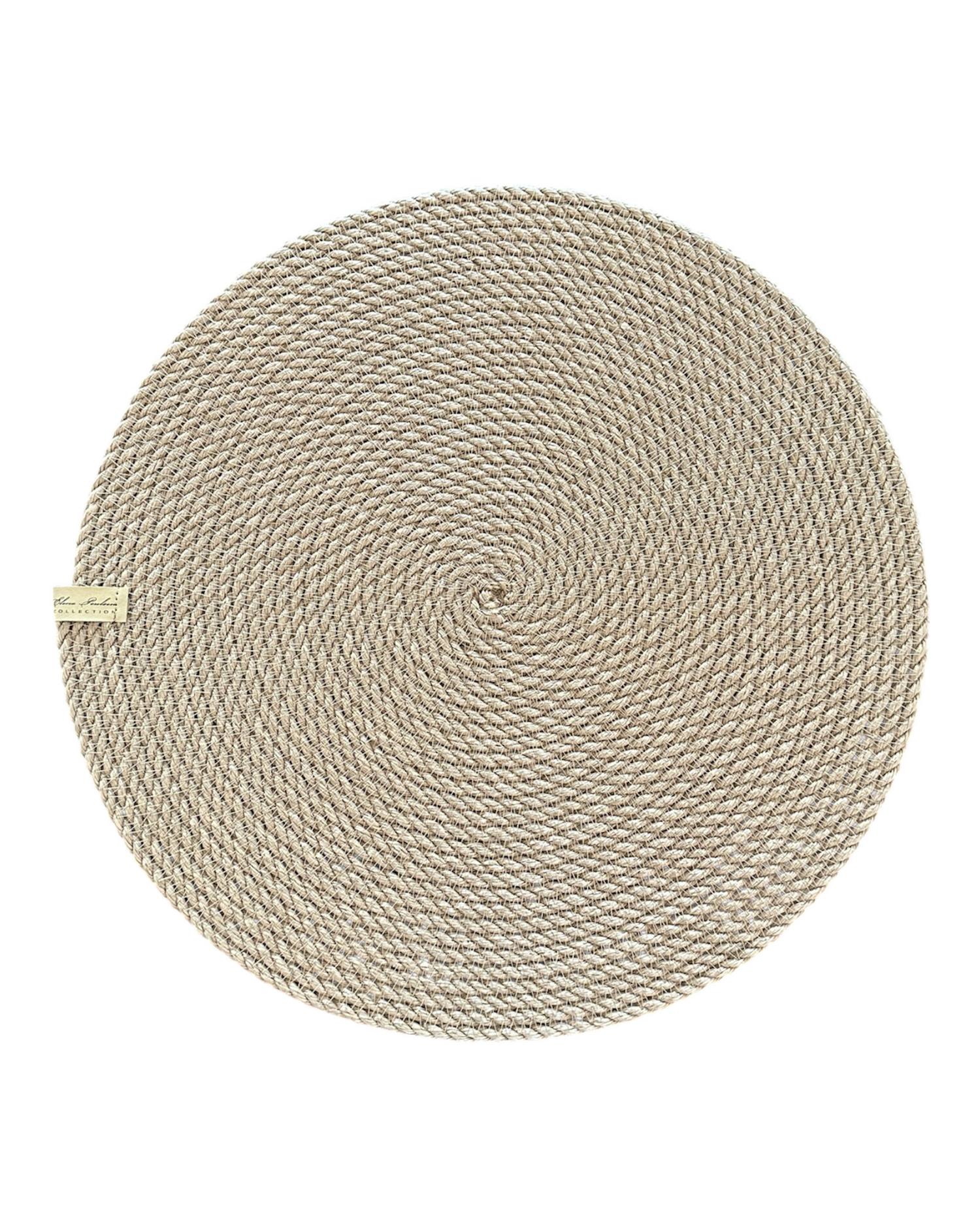 Håndlavet rundt dækkeserviet i naturjute 37 cm, holdbart og alsidigt til borddækning og dekoration.